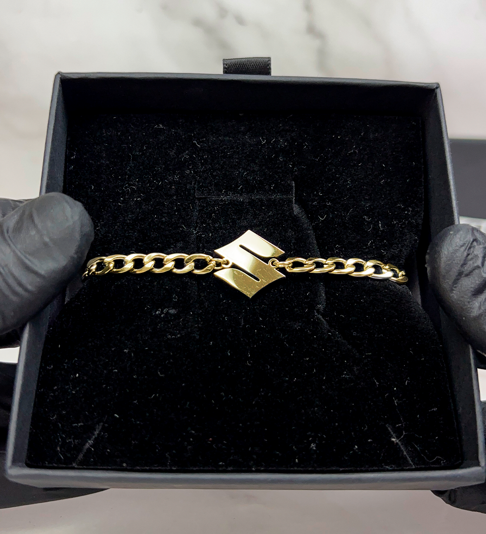 Suzuki Bracelet